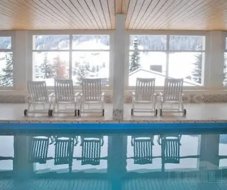 Chalet Crestannes * Davos